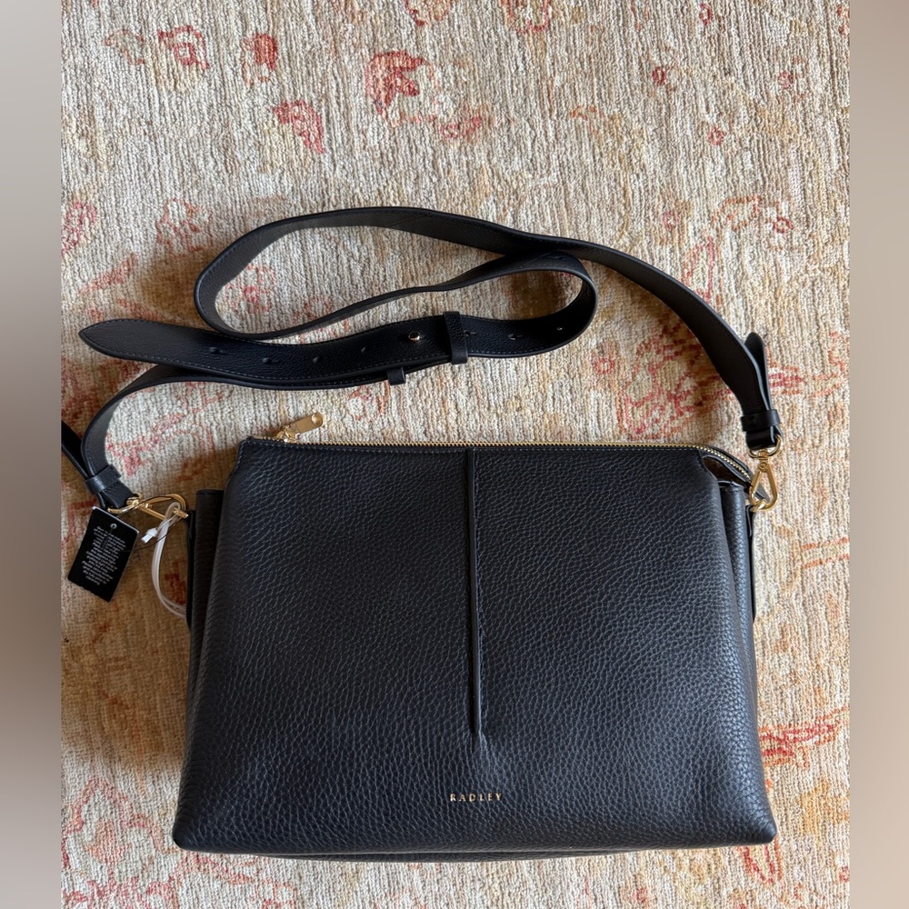 RADLEY LONDON Black Leather Crossbody Bag